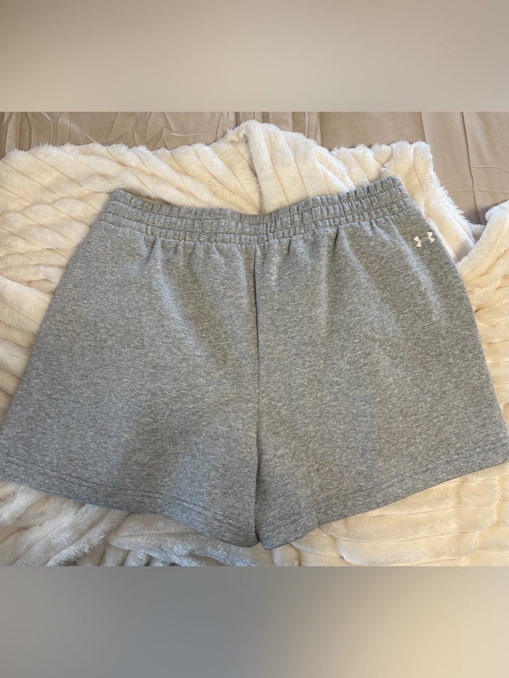 Under Armour Heather Gray Athletic Pleated Knit Shorts - Picture 7 of 7